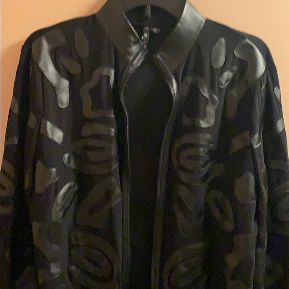 Black and faux leather jacket - Picture 2 of 5